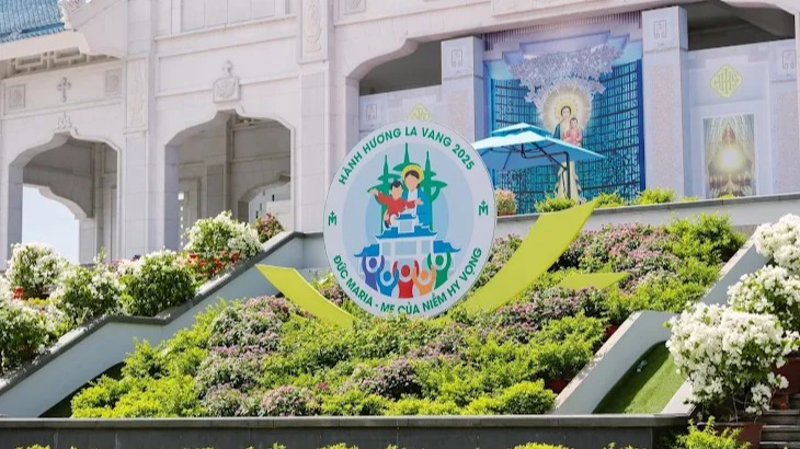 Hy vọng trong con